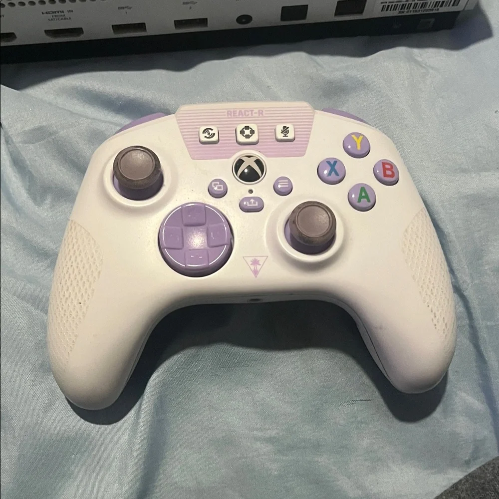 Xbox 1s with turtle beach controller for good price